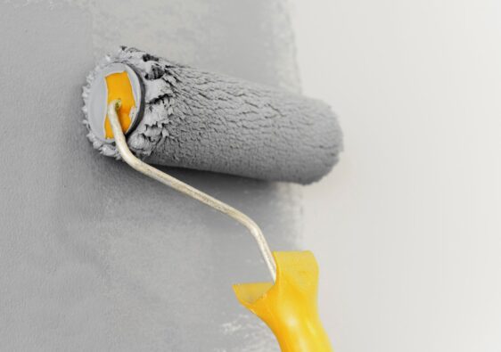 Lakberendezési tanácsok: milyen színek passzolnak kis, világos vagy sötét szobákhoz?